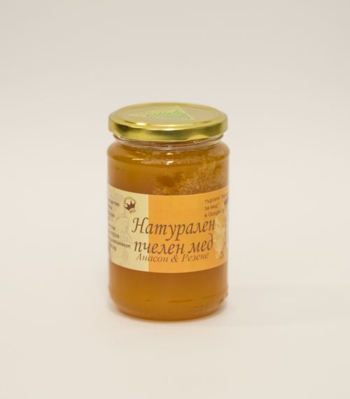 Натурален пчелен мед 