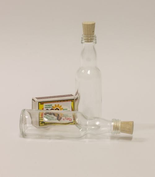 BhBp Малко шишенце с тапичка, Small glass bottle with cork stopper 40 ml