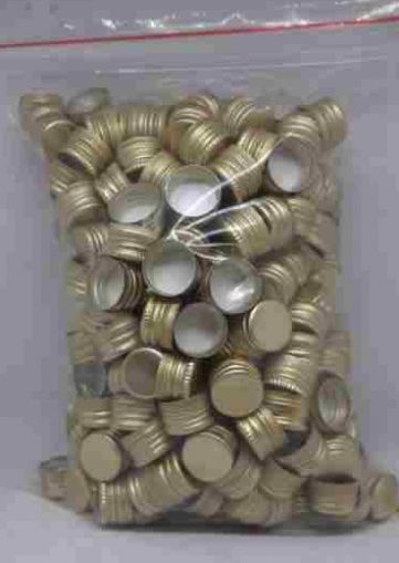 300 SCREW METAL CAPS 18/12 GOLD